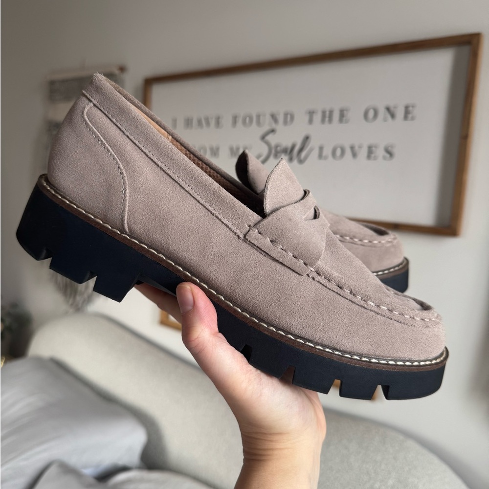 House of Harlow 1960 Suede Loafers